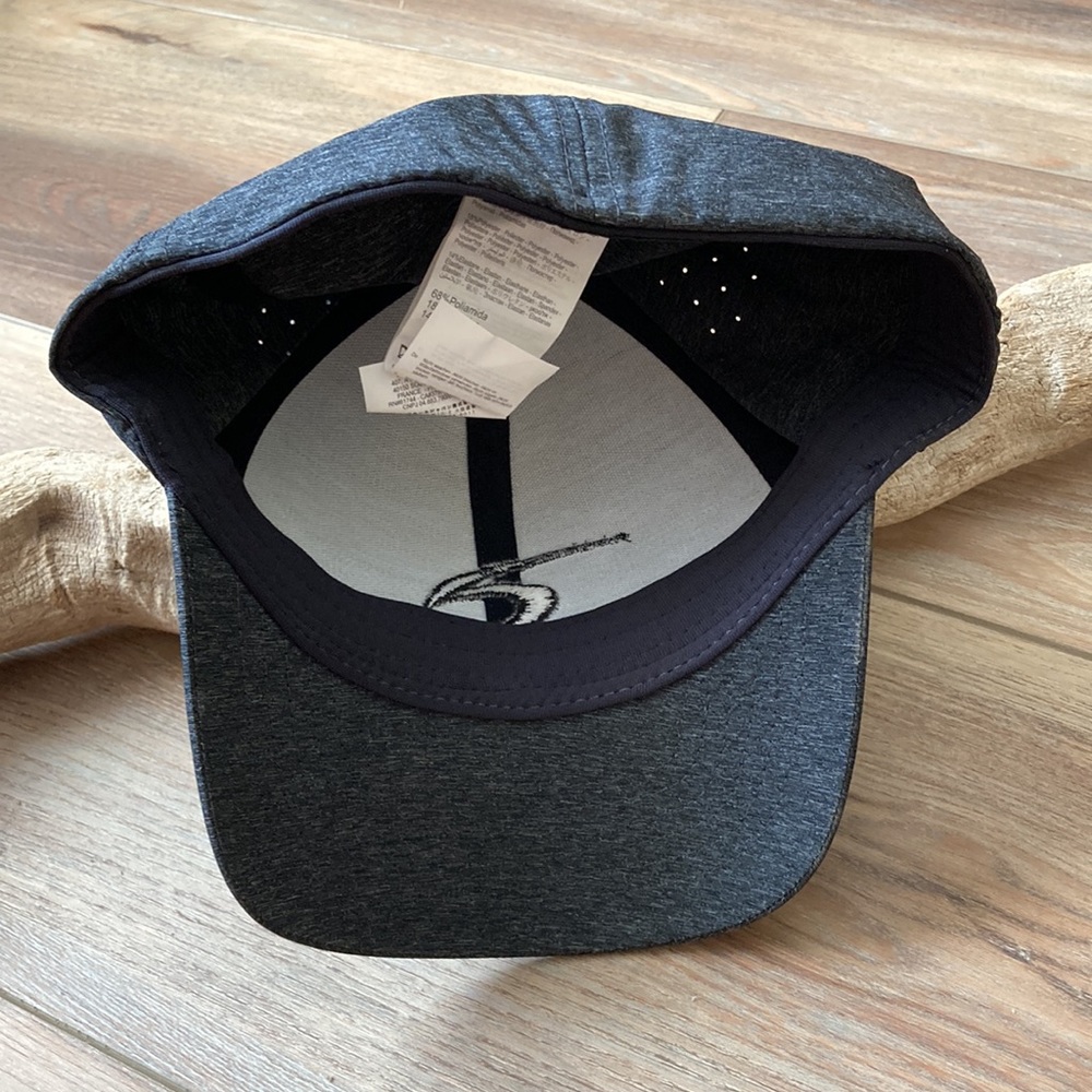 RIPCURL HAT - Picture 3 of 8